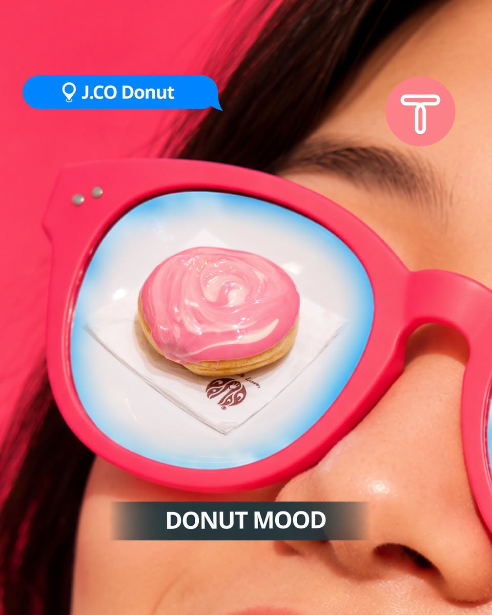 J.CO Donut pink-frosted donut at TOPPEN festival