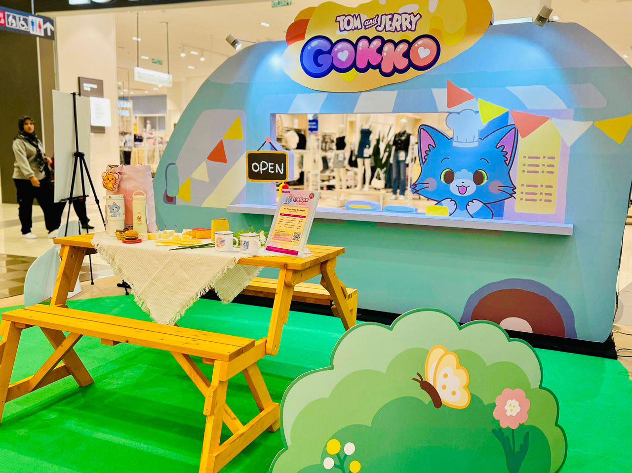 Close-up of adorable Tom and Jerry Gokko merchandise and collectibles