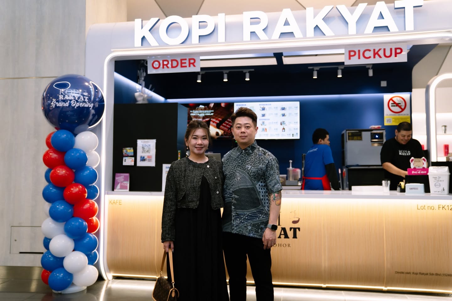 Celebratory atmosphere at Kopi Rakyat AEON Tebrau City