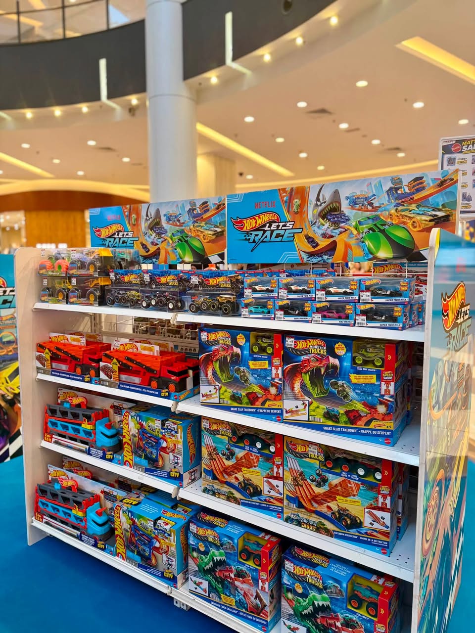 Hot Wheels Let's Race playsets at Mattel Playfest