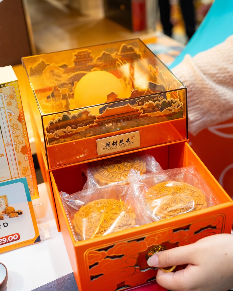 Herbal Farmer mooncake gift set at Toppen Shopping Centre