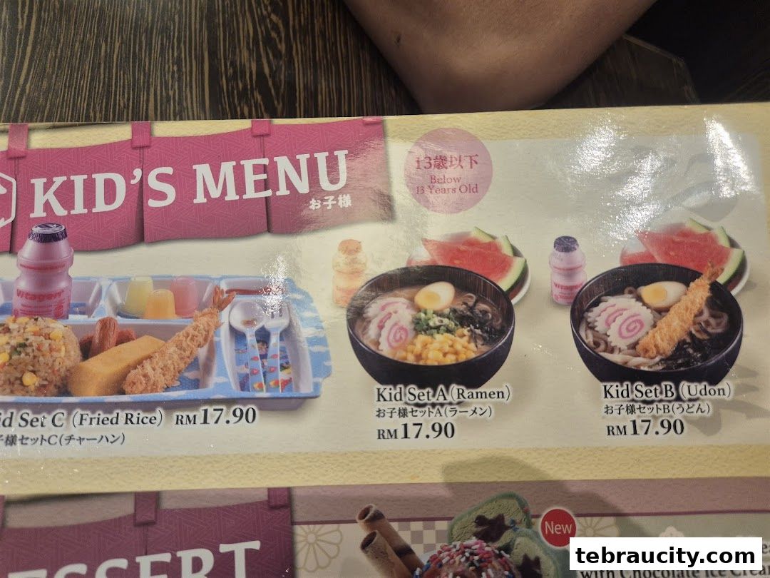 A menu featuring kids' ramen and udon sets, with a fried rice set and dessert options.