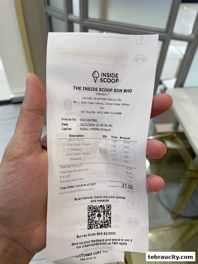 A receipt from Inside Scoop showing ice cream and mochi top-up purchases.