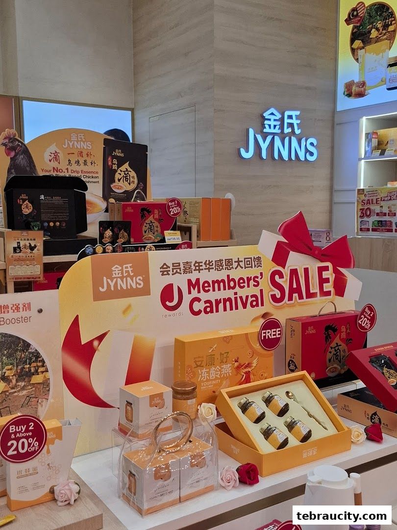JYNNS shop display featuring bird's nest products and a members' carnival sale.