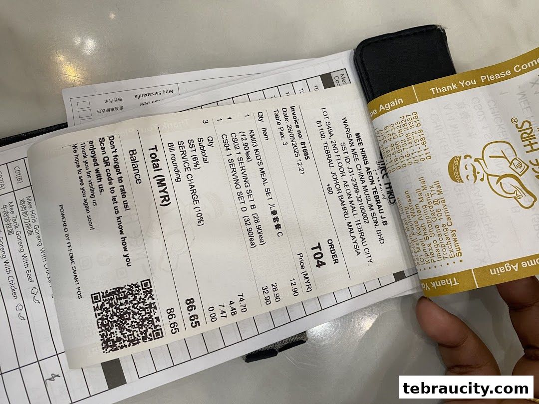 A receipt from Mee Hiris China Muslim showing food items and total cost.