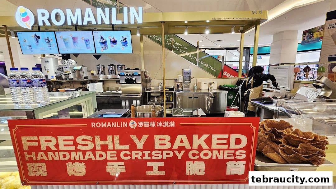 Romanlin ice cream and tea shop with a sign advertising freshly baked handmade crispy cones.
