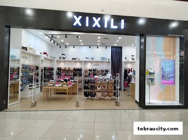 The entrance of the XIXILI lingerie boutique, showcasing a wide selection of bras and other intimate apparel.
