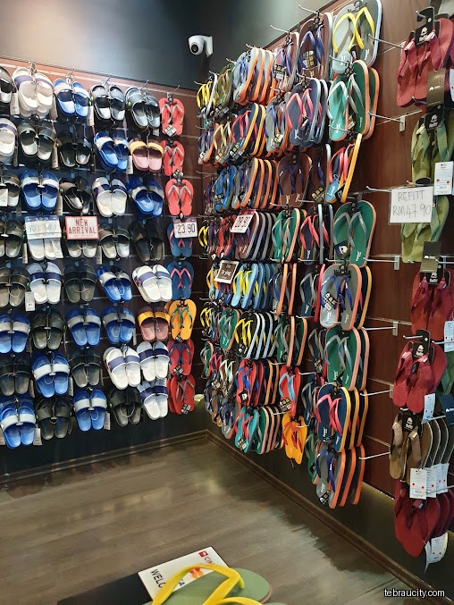 Fipper store in Aeon Tebrau