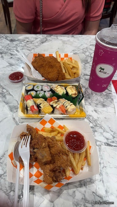 Frietjes_ Aeon Mall Tebrau City