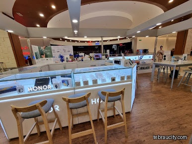 Honor Exprience Store @ AEON Mall Tebrau City