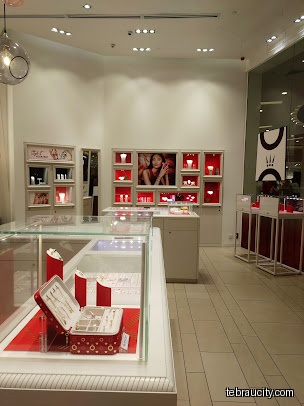 PANDORA AEON Tebrau City