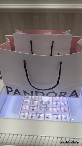 PANDORA AEON Tebrau City