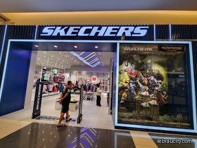 Skechers