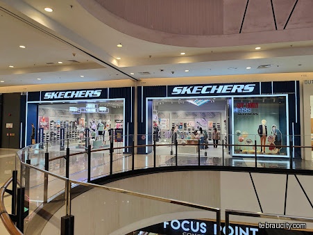 Skechers