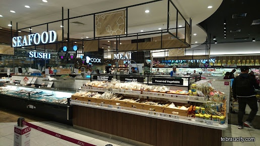 UNIQLO AEON Mall Tebrau City