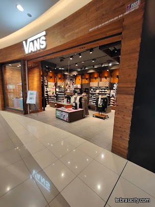VANS TEBRAU
